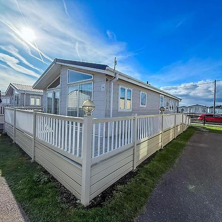 Luxury Lodge At Suffolk Sands Holiday Park Ref 45009Mv Felixstowe Luaran gambar